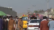 تطورات المشهد الأفغاني.. تفاصيل محيط مطار كابل