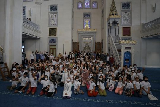 TÜGVA Genel Başkanı Eminoğlu: Türkiye geneli yaklaşık 50 bin kişiyle yaz okullarımızı gerçekleştirdik