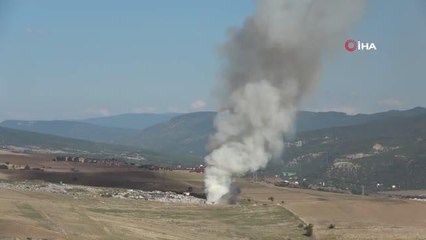 Son dakika haber! Karabük'te çöplükte çıkan yangını söndürme çalışmaları sürüyor