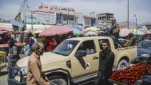 كاميرا الجزيرة تتجول في أحد أسواق العاصمة الأفغانية كابل