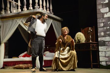 Uluslararası Bursa Festivali'nde "Tarla Kuşuydu Juliet" oyunu perde açtı