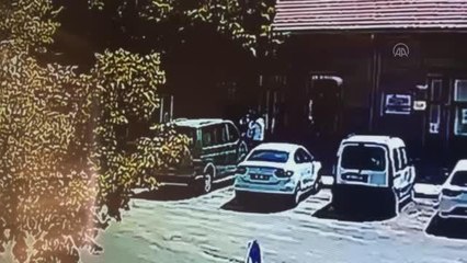 Son dakika haberi! Birlikte yaşadığı hamile kadını sokakta darbeden kişi gözaltına alındı