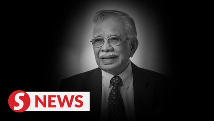 Former chief of Defence Force Mohd Ghazali passes away at 92