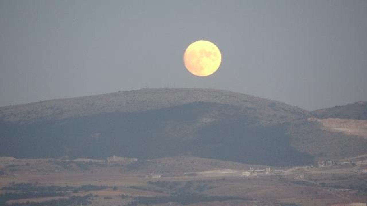 Çorum'da dolunay görsel şölen sundu