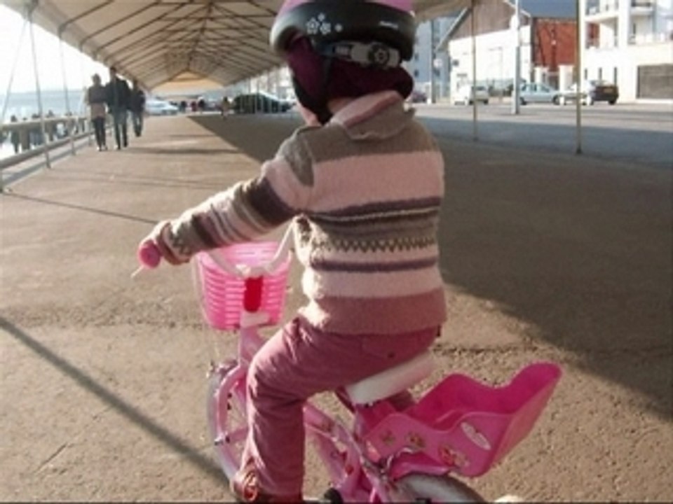 anna_fait_du_velo_fevrier_2008