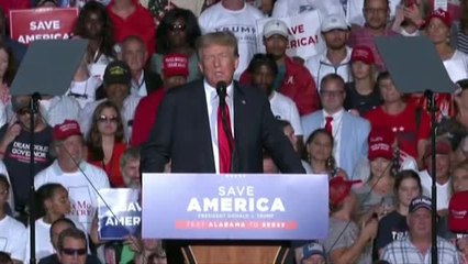 Trump califica de "humillación" la retirada de EEUU en Afganistán gestionada por Biden