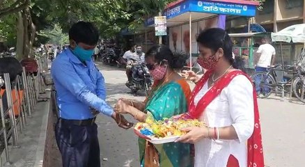 বিজেপি বালুরঘাট টাউনের মহিলা মোর্চার পক্ষ থেকে রাখি বন্ধন উৎসব পালন | Oneindia Bengali