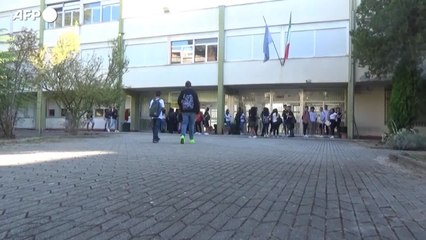 Scuola, presidi: "Il controllo del Green pass e' impraticabile"