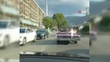 Damat çıldırdı... Bahşiş almak için koşan çocuğu böyle korkuttu