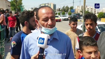 أبناء عشيرة الزعبي يعتصمون أمام مبنى محافظة اربد
