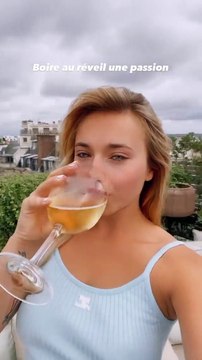 Alexandra Lamy et sa fille Chloé Jouannet s'offrent un week-end entre filles à Paris.