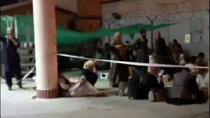 "Es war die Hölle" - 20.000 wollen in den Flughafen Kabul