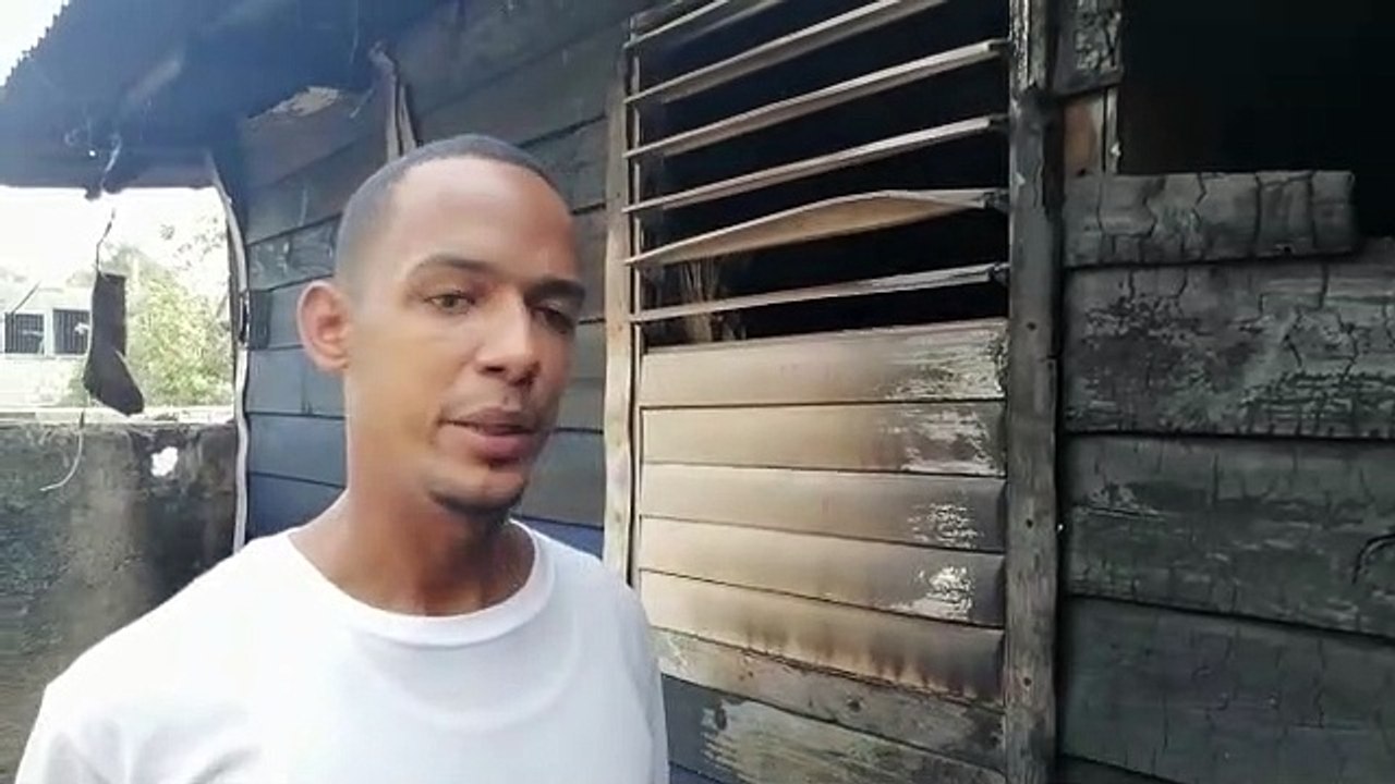 Incendio reduce a cenizas cuatro viviendas en Los Alcarrizos