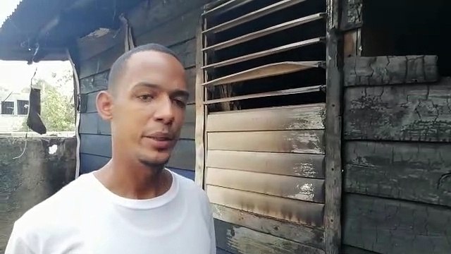 Incendio reduce a cenizas cuatro viviendas en Los Alcarrizos