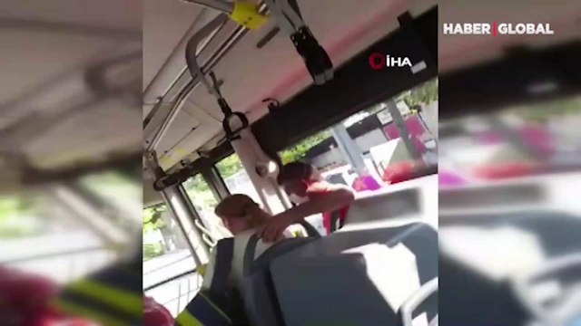 Otobüste maske takmayı reddeden kadın ortalığı birbirine kattı