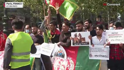 Fransa'da Afgan mültecilerin kabulü için gösteri düzenlendi