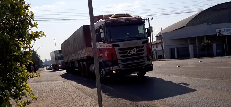 SCANIA R 440 OPTICRUISE VERMELHO 4753 CARRETA RANDON GRANELEIRO 7 EIXOS 4794 G10 CORDIOLLI