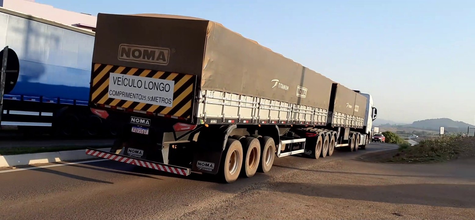 VOLVO FH 540 6X4 I-SHIFT BRANCO BITRENZÃO NOMA TITANIUM GRANELEIRO 9 EIXOS 25,50 METROS GTFO