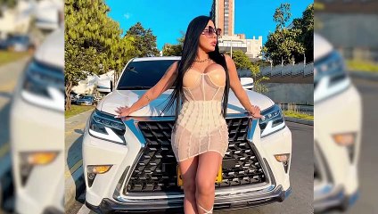 Marcela Reyes descubrió sus caderas estando en jacuzzi y con diminuto bikini