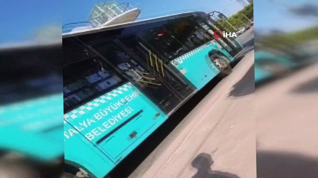 Otobüste maske takmayı reddeden kadın ortalığı birbirine kattı
