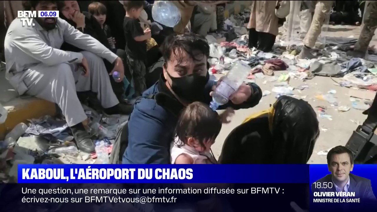 Des Afghans prêts à tout pour fuir les talibans à Kaboul