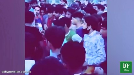 14 August ko Minar e Pakistan per nojwan larki k kapray phaar diye gaye...