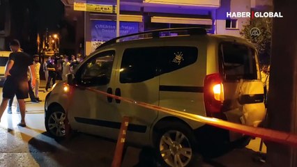 Bursa'da feci ölüm! İki araç birden çarptı