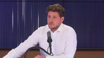 Protocole sanitaire pour la rentrée scolaire, accueil de réfugiés afghans, présidentielle de 2022... Le "8h30 franceinfo" de Julien Bayou