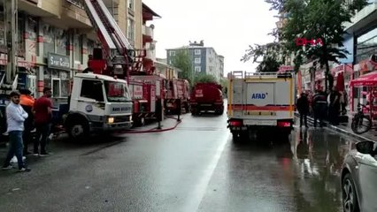 KARS'TA 6 KATLI BİNANIN 3'ÜNCÜ KATINDA YANGIN ÇIKTI