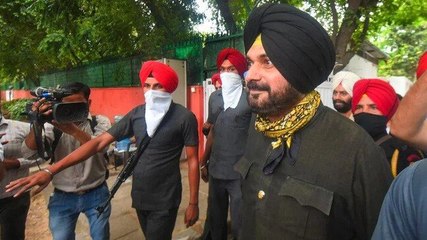Navjot Singh Sidhu summons advisors after post on Indira Gandhi sparks controversy
