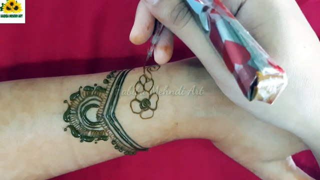 मंडला मेहंदी आसान design -uniqe heavy mandala henna mehndi design for beginners - Habiba Mehndi Art