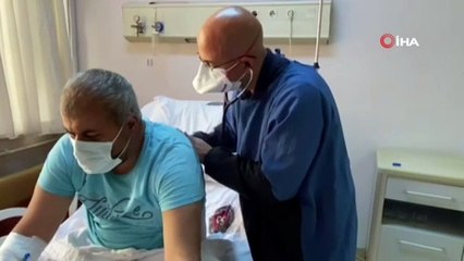 Koronavirüs hastasının ölüm kalım savaşı kamerada