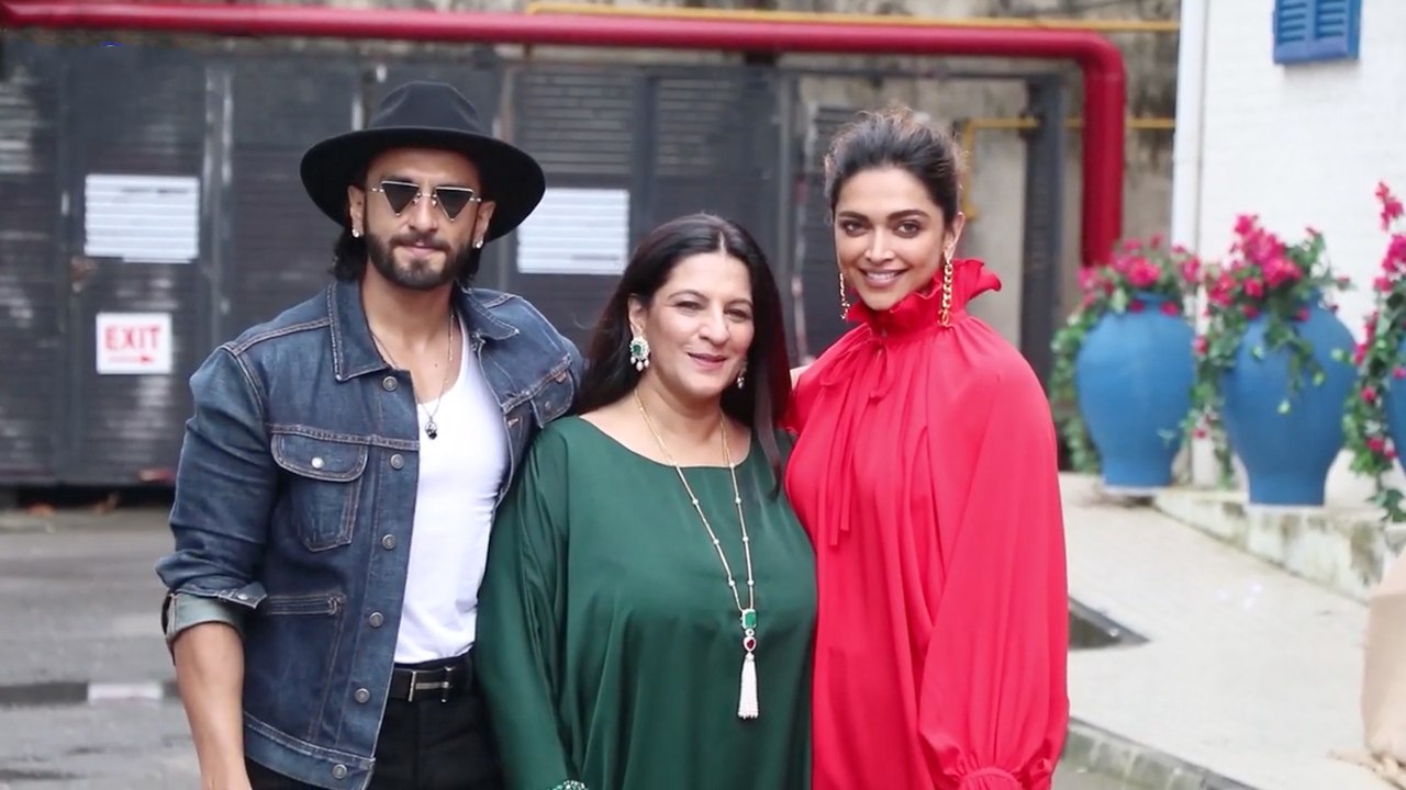 Ranveer Singh & Deepika Padukone On A Sunday Brunch To Celebrate His Mom's Birthday With Family