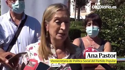 Ana Pastor pide al Gobierno "que vuelva de vacaciones y dé la cara"