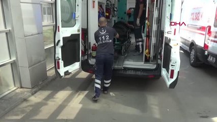 BİR KISMI ÇÖKEN İSKELEDEN DÜŞEN İŞÇİ, YARALANDI