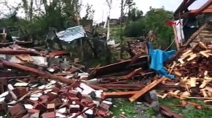 Karadeniz'i bu sefer de hortum vurdu! Evleri yıkıp geçti
