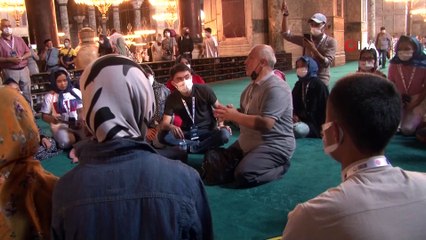 YTB'den İstanbul Tarihi Yarımada gezisi