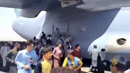 صور صادمة.. تفاعل كثيف على منصات التواصل بسبب أحداث مطار كابل