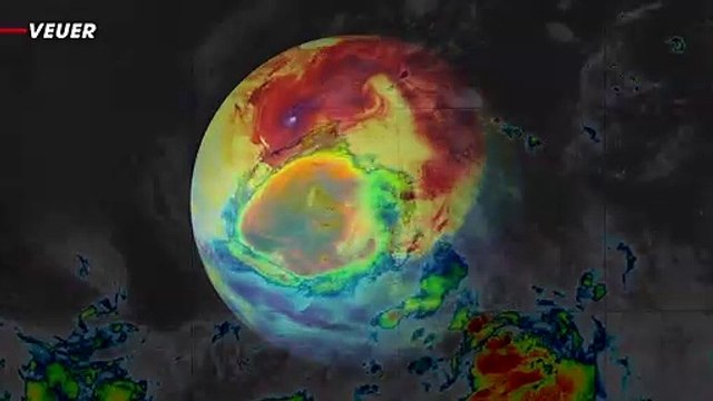 Mont Blanc’s Glaciers Are Melting Faster Than Ever, Large Piece Could Break off at Any Moment