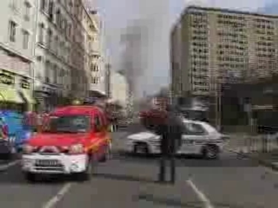 Un pompier tué dans une explosion de gaz à Lyon