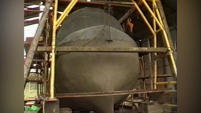 Original footage of artist Richard Groom building the Floating Head for the Glasgow Garden Exhibition in 1988.