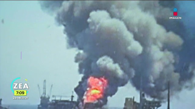 Usuarios de redes sociales reaccionan al incendio en plataforma de Pemex