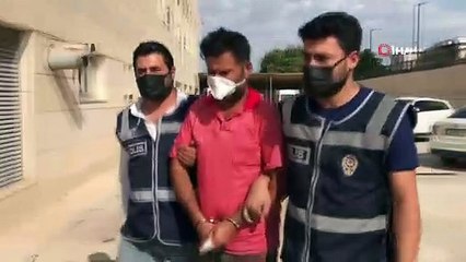 Karısına laf attığını iddia ettiği kişiyi bıçaklayarak öldüren şüpheli tutuklandı