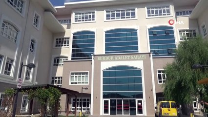 Sağlık çalışanlarını darp eden şüpheli: 'Niye çekiyorsunuz, çok mu merak ediyorsunuz?'