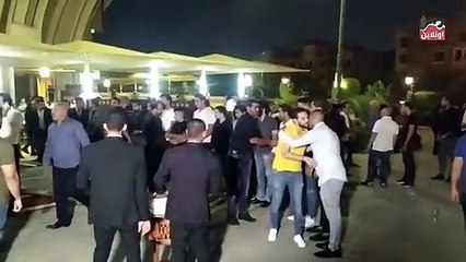 أحمد فهمي يغادر عزاء والدة زوجة محمد رمضان