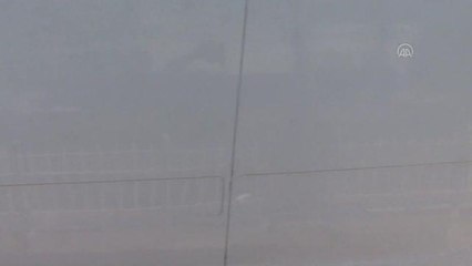 AFYONKARAHİSAR - Seyir halindeyken alev alan otomobilin sürücüsü yaralandı