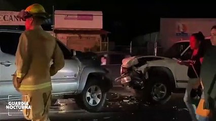 Un sujeto en estado de ebriedad provocó un desastroso percance vial sobre Carretera a Nogales