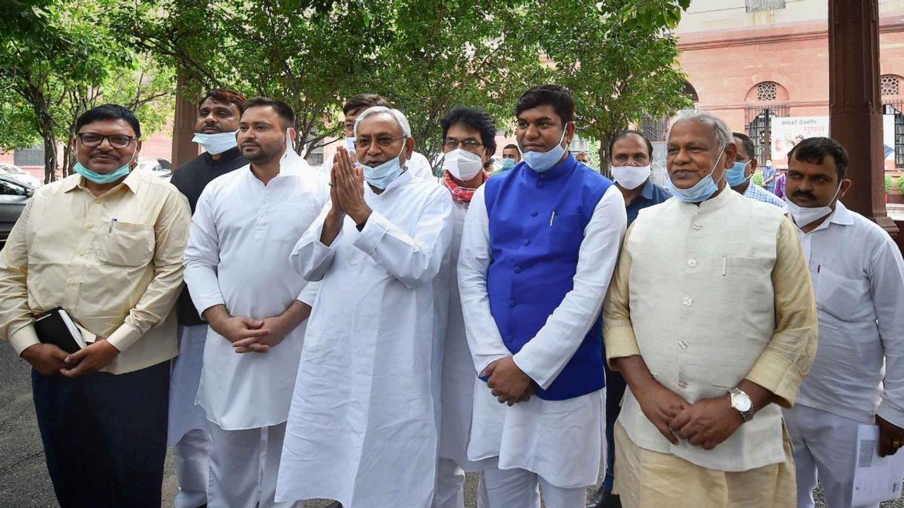Demand for caste Census, delegation with Nitish meets PM