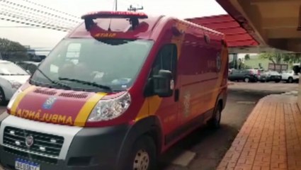 Homem é socorrido após ser atacado por um boi em sítio na BR-277