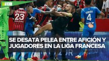 Aficionados del Niza interrumpen partido y saltan al campo para agredir a jugadores del Marsella